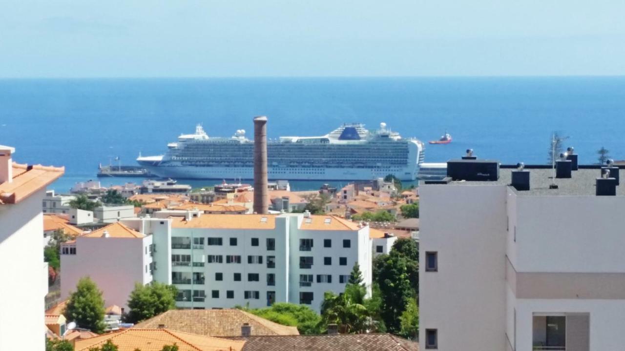 Top Floor With Balcony In Funchal Luaran gambar